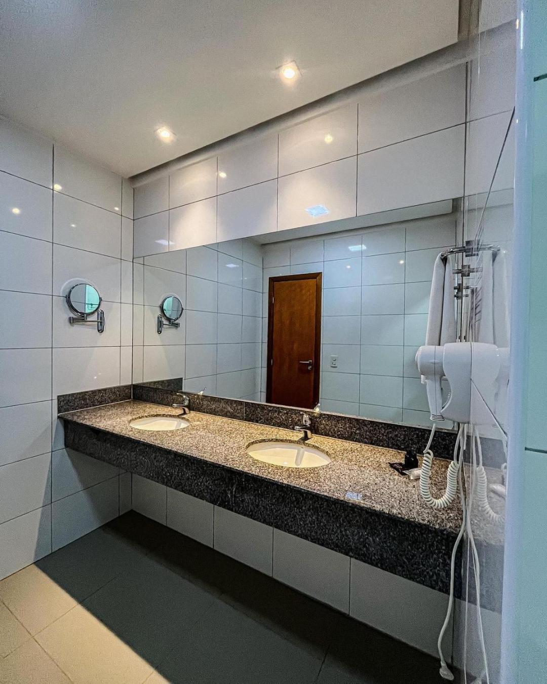 Liguori Hotel Триндади Екстериор снимка