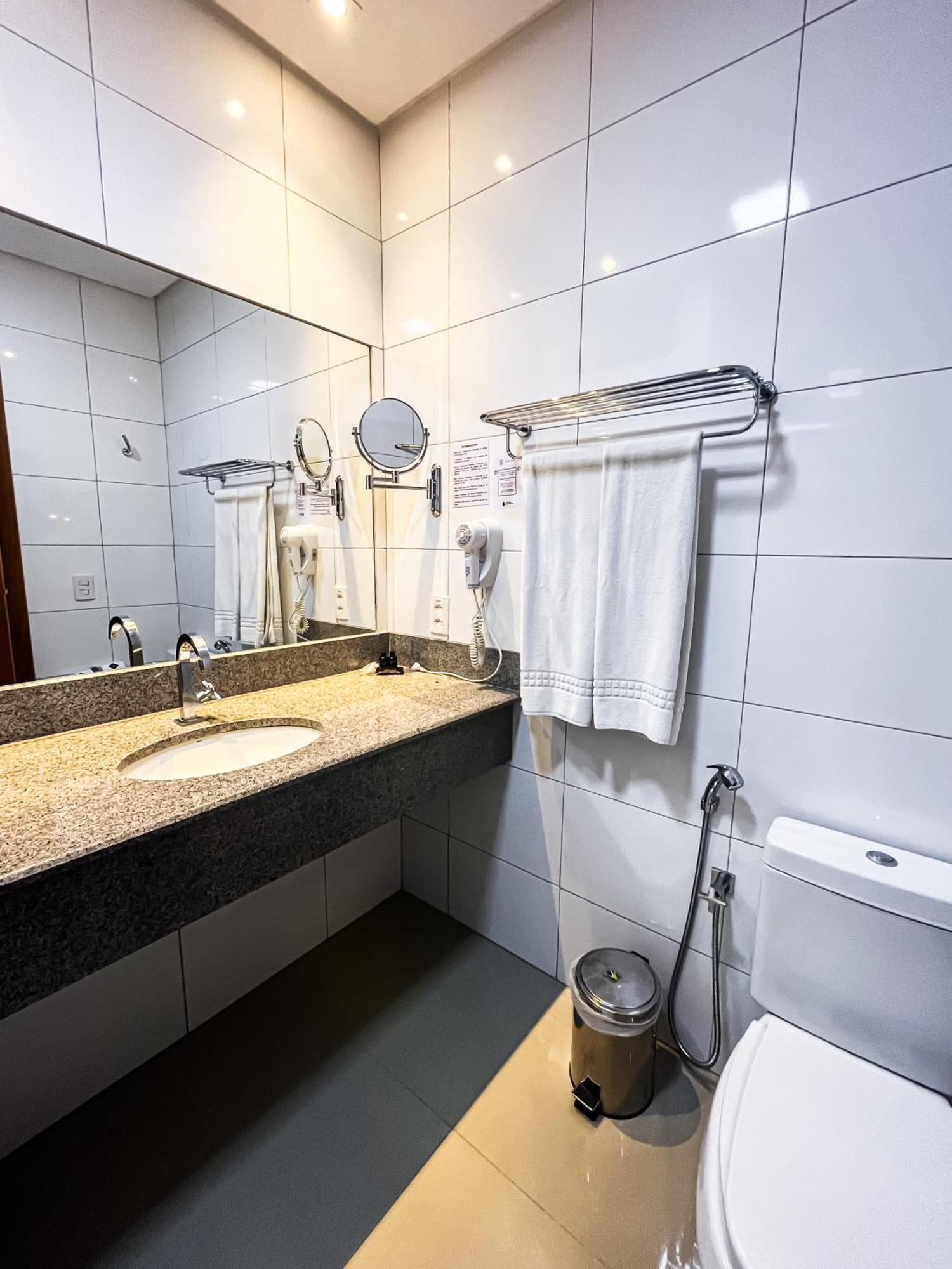Liguori Hotel Триндади Екстериор снимка